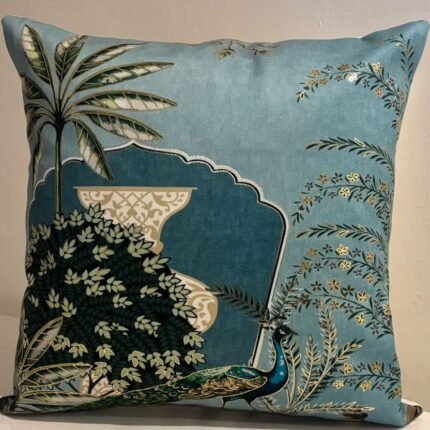 ROYAL PEACOCK GARDEN ART DECORATIVE CUSHION COVER