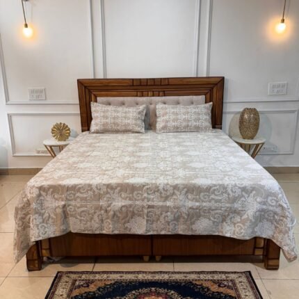 Vintage Victorian: Ornate Beige & White Damask Bedcover Set