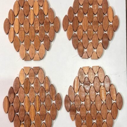 Modern Oval Wooden Table Mat – Layered Leaf Pattern Design